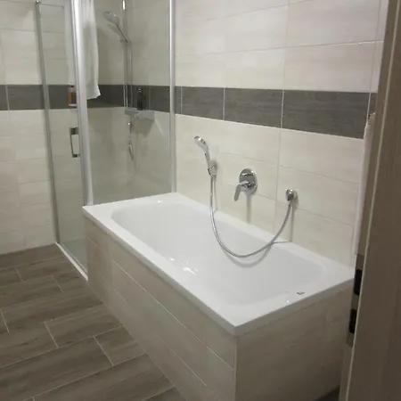Tiptop Hotel-gasthaus Steiger 3*